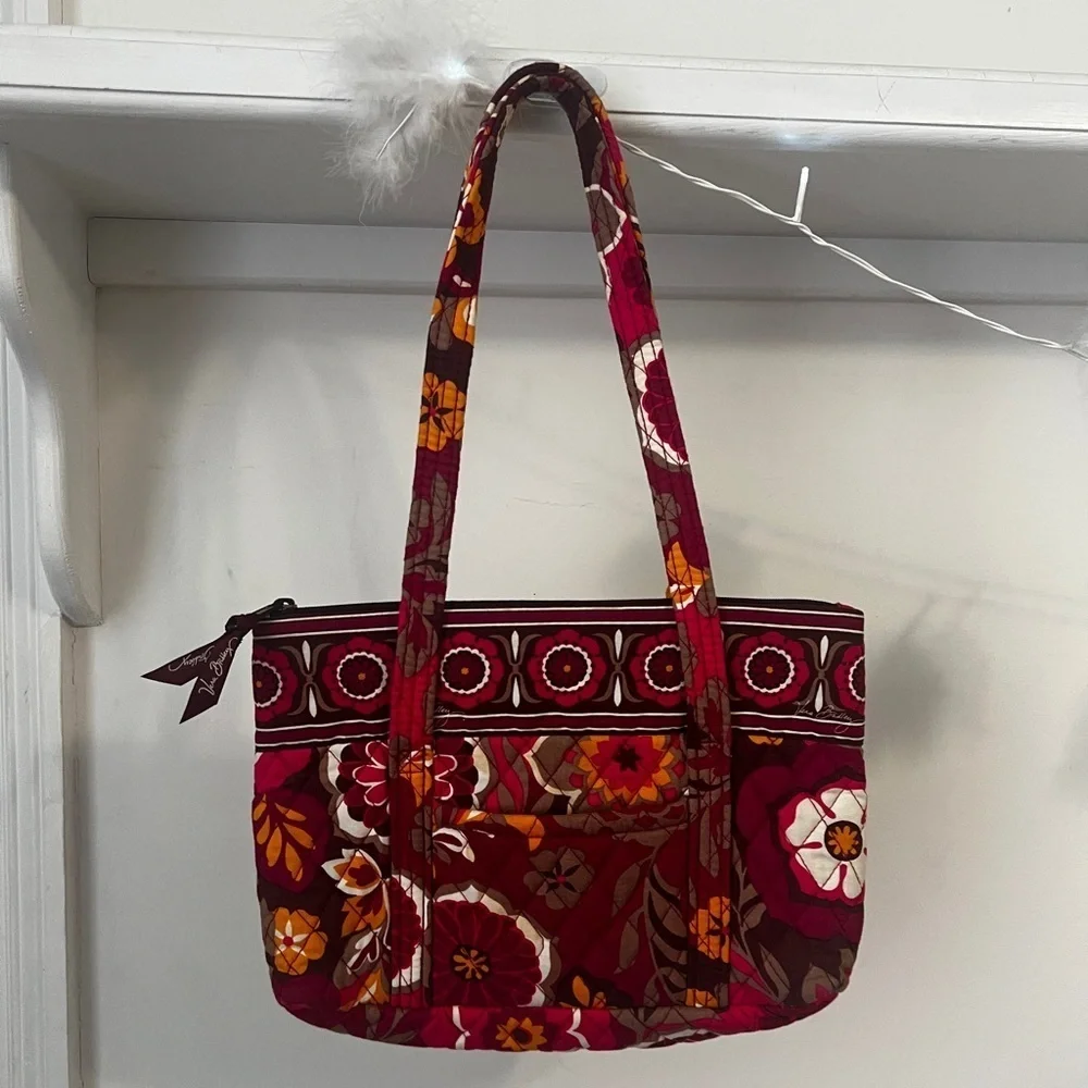 FINAL PRICE Vera Bradley Betsy Collection Bag - Picture 6 of 6